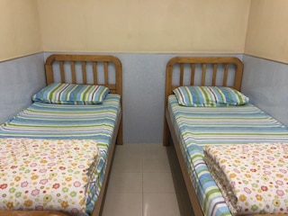 ドラゴン ホステル