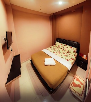 ファンキー クリブ ホテル