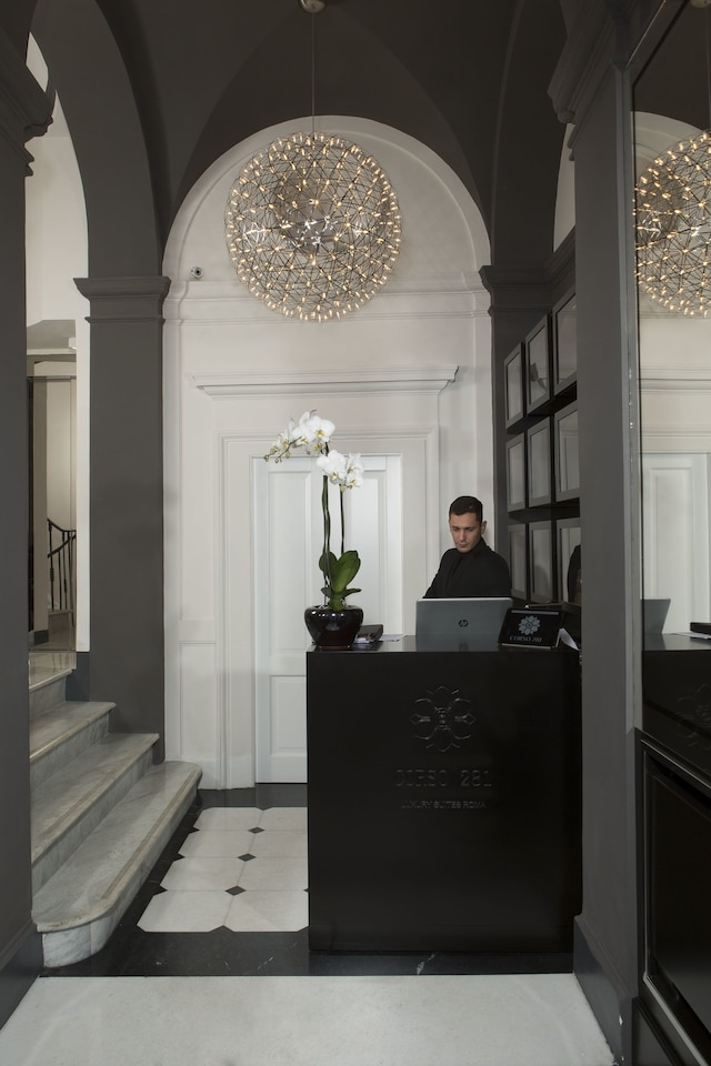 コルソ 281 ラグジュアリー スイーツ ローマ