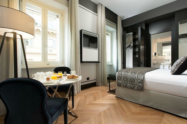 コルソ 281 ラグジュアリー スイーツ ローマ