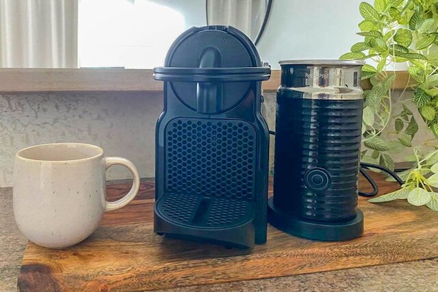 インナーシティーワンベッドルームアパートメントウィズプールビュー22