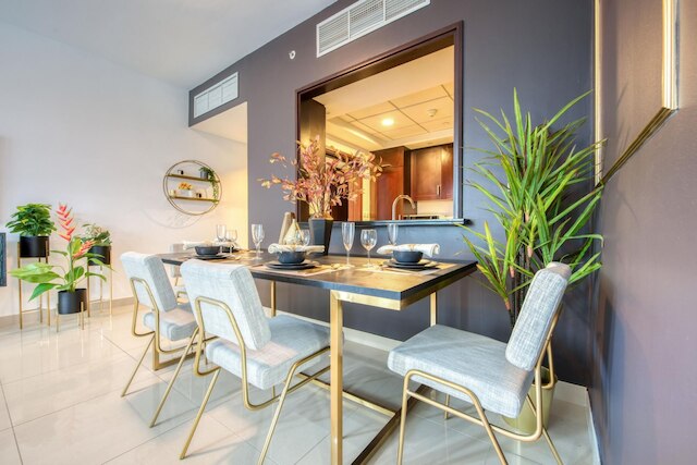 ラディアント アーバン リトリート ウィズ アイコニック ブルジュ ハリファ ビューズ