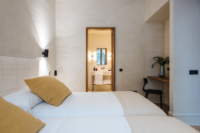 カサ デル レイ サビオ