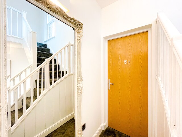 アッシュフィールド ブティック ステイズ