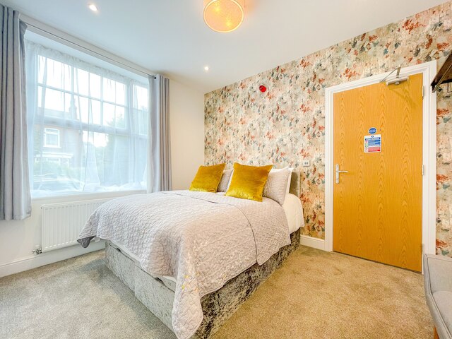 アッシュフィールド ブティック ステイズ