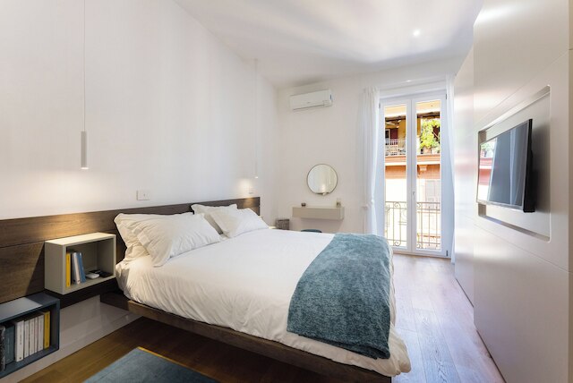 テッラッツァサンフェルディナンド、ナポリ