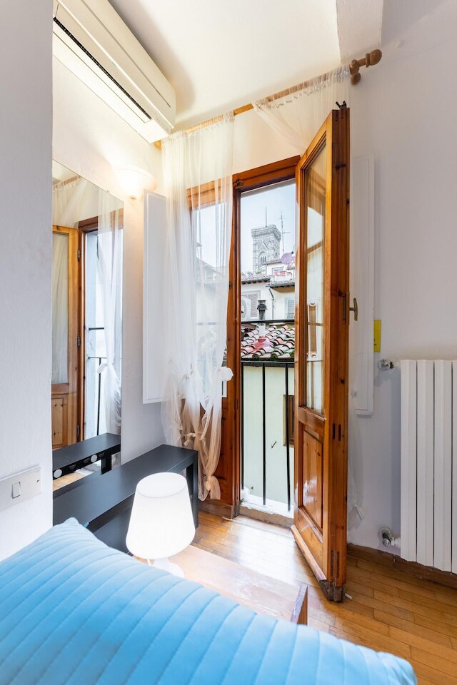 ヴィア デル コルソ アパートメント