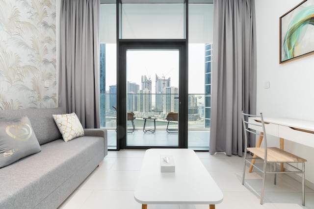 グローバルステイ.ビジネスベイの新マーキススクエアビル