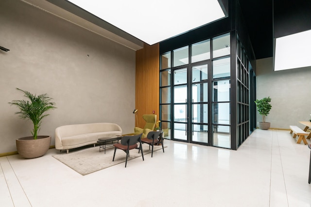 グローバルステイ.ビジネスベイの新マーキススクエアビル