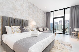 グローバルステイ.ビジネスベイの新マーキススクエアビル