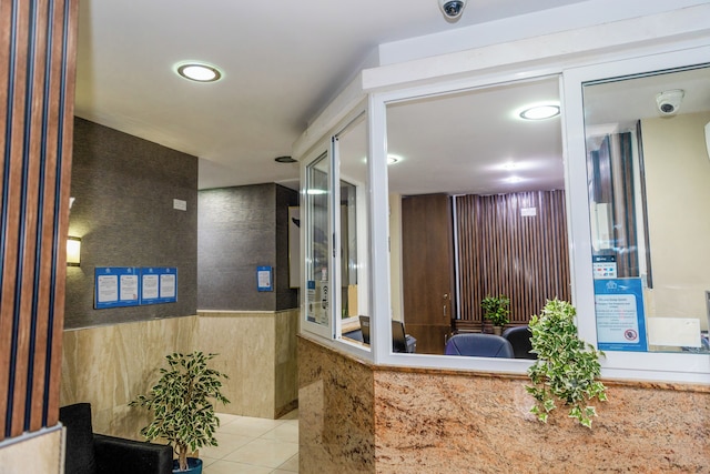 ザ セブン アパートメンツ