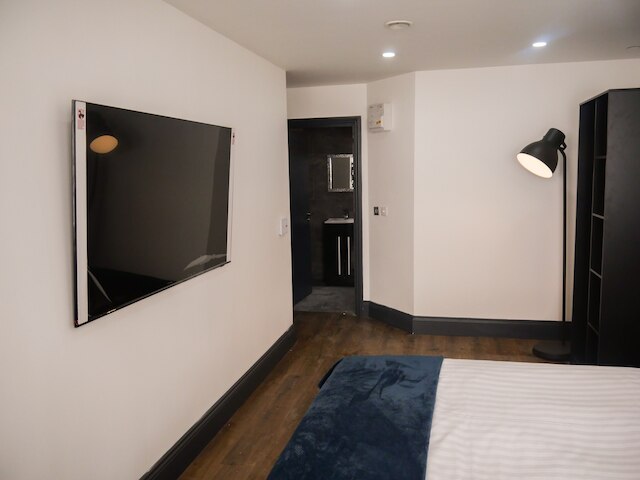 ニューオックスフォードハウスアパートメンツ