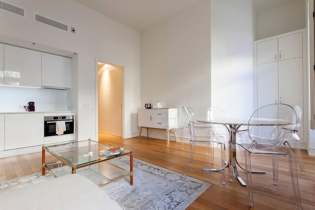 シティ センター プレスティジャス アベニュー リベルダーデ & ガレージュ