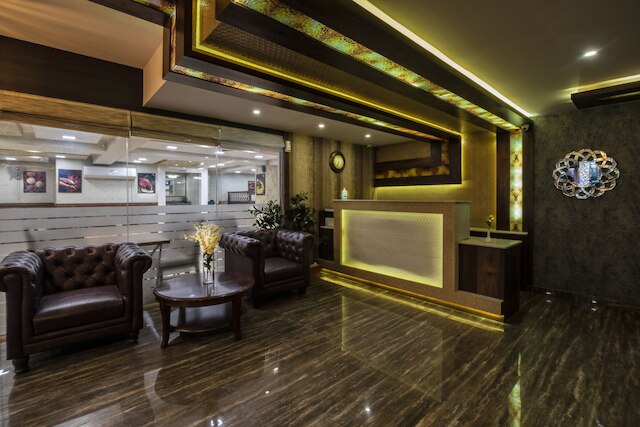 ホテル モナーク インターナショナル