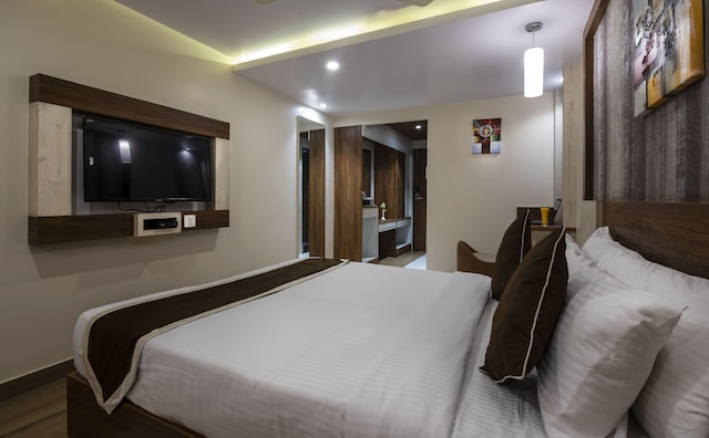 ホテル モナーク インターナショナル