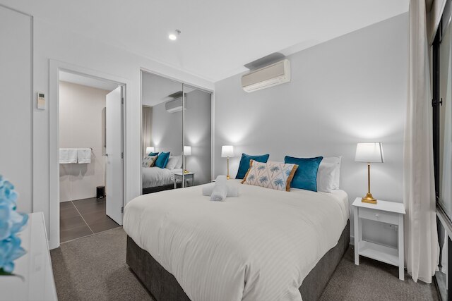 ステイセントラルノースコートタウンハウスウィズスタディ