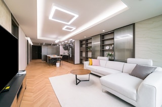 Le collective Busan station