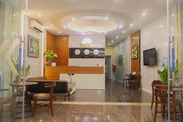 Sen Hotel My Dinh Song Da （セン ホテル マイディンソンダ）