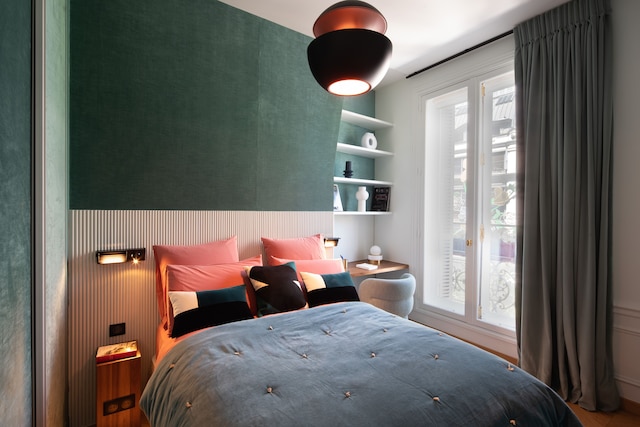 ジョロ リビング