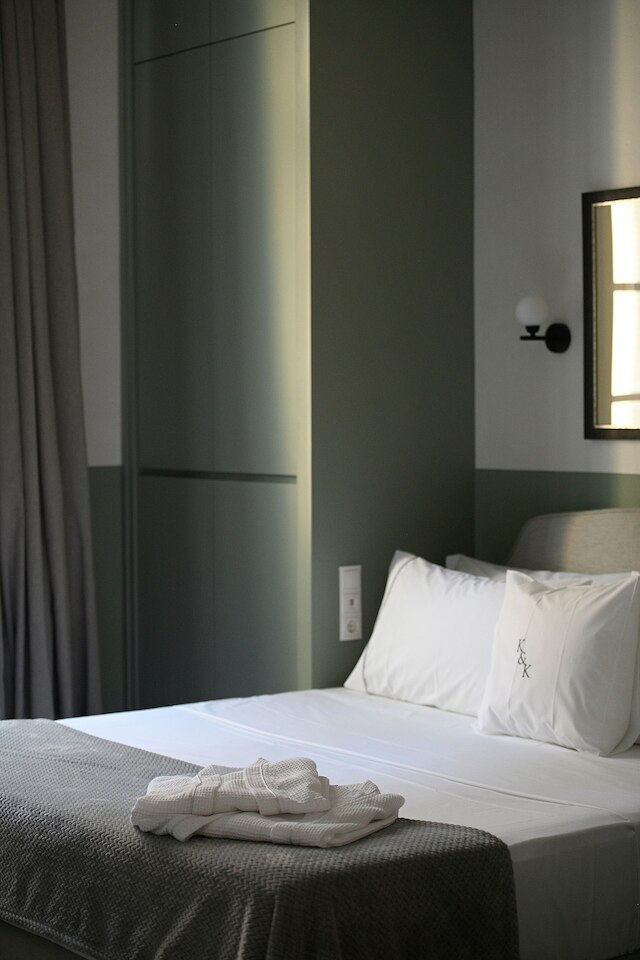 ATHINAIDOS QUARTERS BY K&K