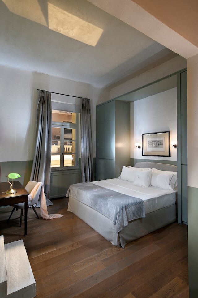 ATHINAIDOS QUARTERS BY K&K