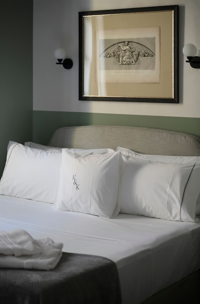 ATHINAIDOS QUARTERS BY K&K