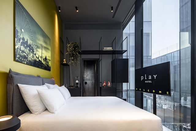 プレイ ミッドタウン