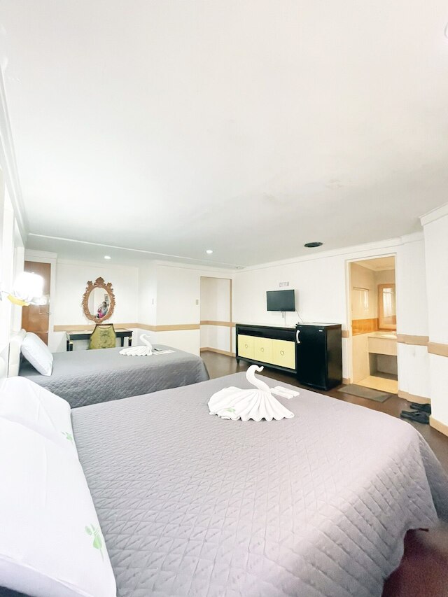 タウンアンドカントリーホテル - V. マパ