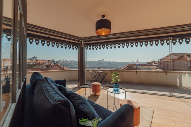 ダウンタウン ペントハウス ウィズ リバー ビュー by Vacationy