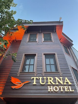 トゥルナ オテル