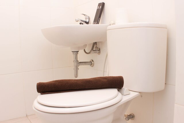 ナイス アンド コージー スタジオ アット タマンサリ マホガニー カラワン アパートメント