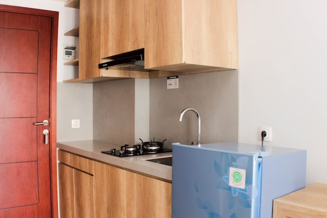 ナイス アンド コージー スタジオ アット タマンサリ マホガニー カラワン アパートメント