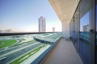 ビジネスベイ 1BR キャナルビュー ルーフトッププール - 360 バケーション