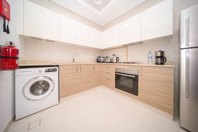 ビジネスベイ 1BR キャナルビュー ルーフトッププール - 360 バケーション