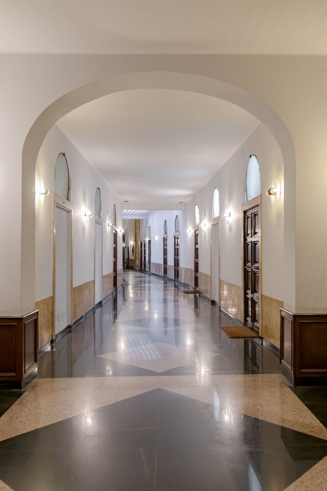 ワールド・アパーツ - 504コルソ