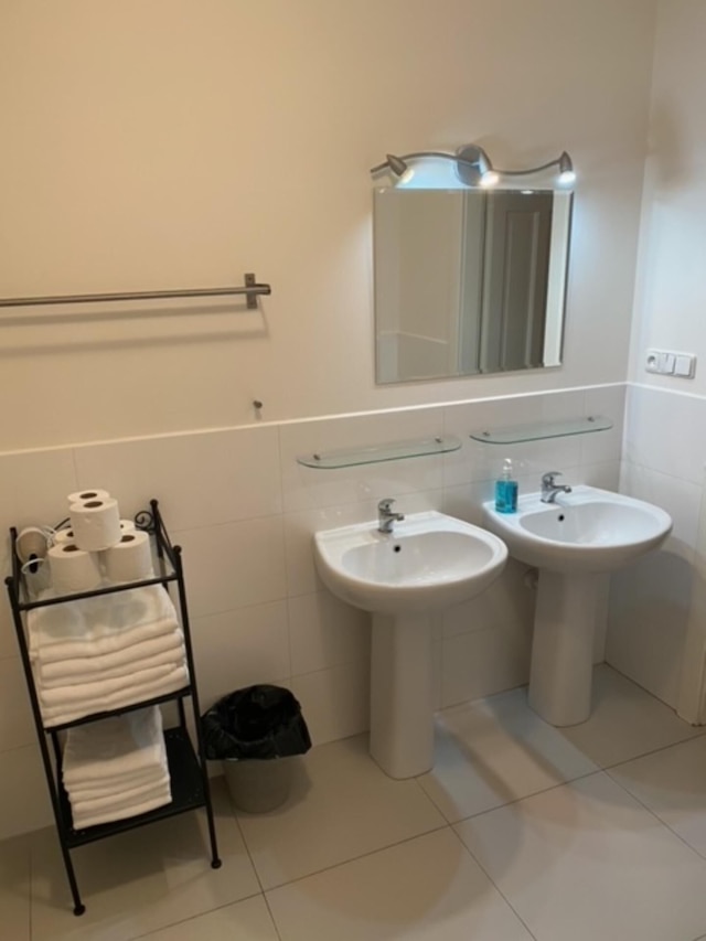 3 ベッド フラット - スリープス 10 - ペット - スモーキング - パーキング