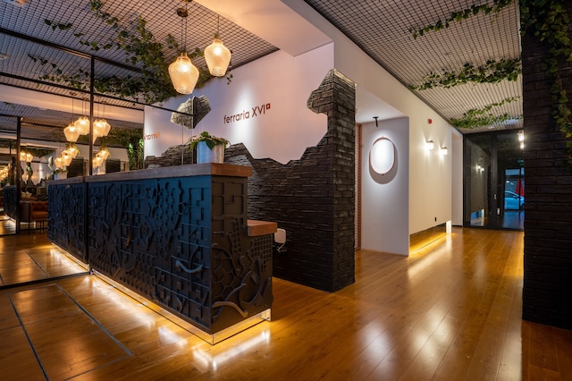 フェラリア XVィ FLH ホテルズ