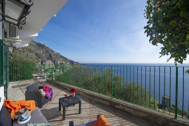 カーサ チェトランゴロ - パノラミック ハウス ア フュー ステップス フロム ザ シー