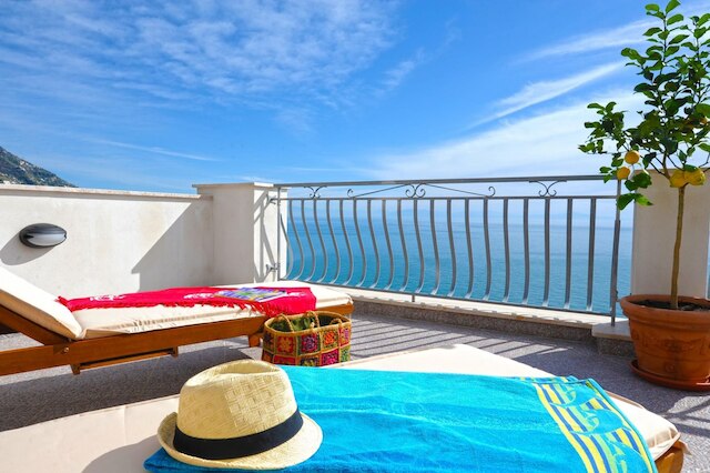 カーサ ラ ウリヴェッラ - ラージ テラス オーバールッキング ザ シー