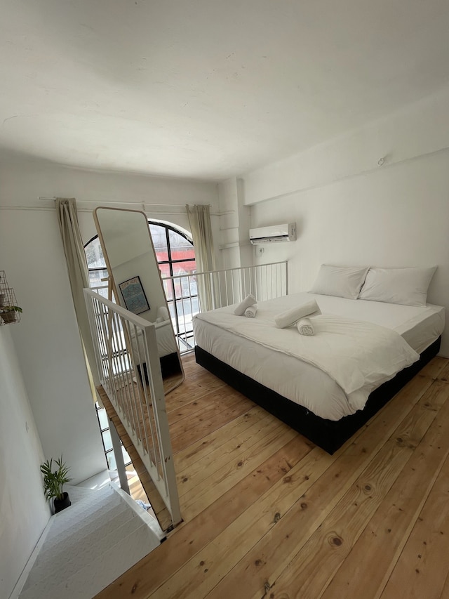 デブロックス・リビング - アルハンブラアパートメンツ