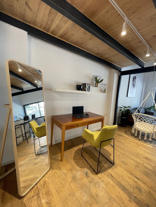 デブロックス・リビング - アルハンブラアパートメンツ