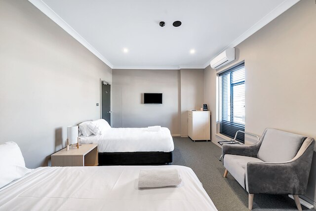 イリノイホテル