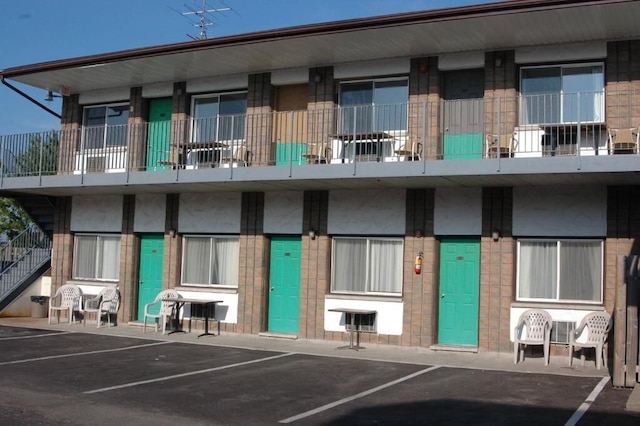 トロピカーナ・イン