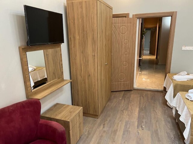 ミスターライオン・クムカピ・ホテル