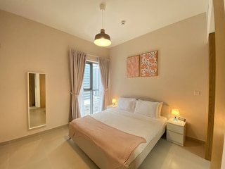 ラックス BnB ベルビュー タワー シティ ビュー