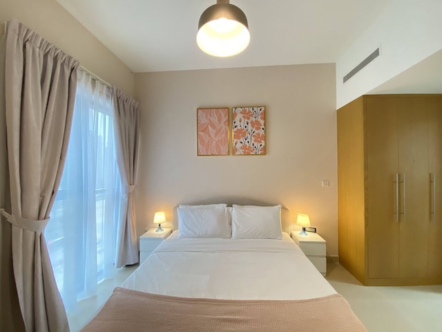 ラックス BnB ベルビュー タワー シティ ビュー