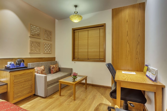 ゴールデンタリップ・ニューデリー - ハリナガル