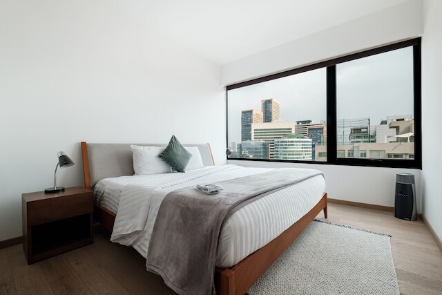 ニド アット ノイシャテル ポランコ