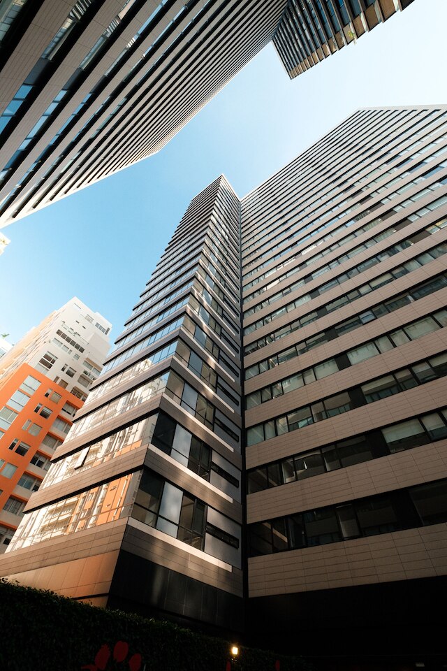 ニド アット ノイシャテル ポランコ