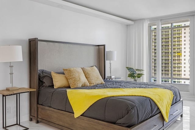 シック ベイフロント コンドミニアム ウィズ スタニング ビュー